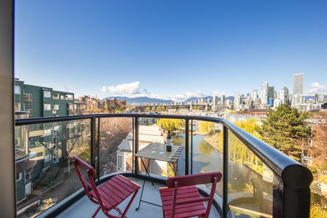 535 - 1515 W 2 Nd Avenue, Condo with 2 bedrooms, 2 bathrooms and 1 parking in Vancouver BC | Image 5
