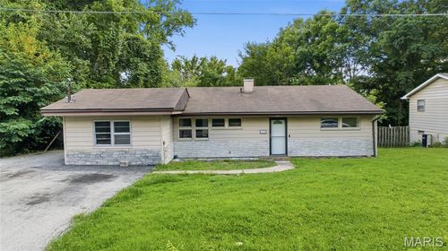 620 Belvedere Dr, Belleville, IL, 62223-3208 | Card Image