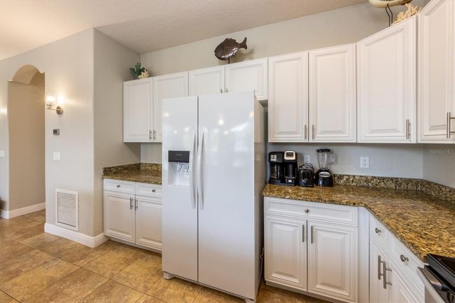 100 - 2309 Avenue C, Condo with 3 bedrooms, 2 bathrooms and null parking in BRADENTON BEACH FL | Image 10