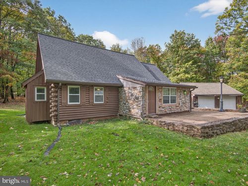 20 Broad Ax Pass, MORGANTOWN, PA, 19543-9523 | Card Image