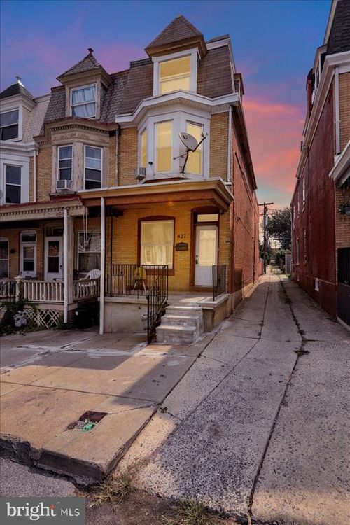 427 S 16th St, READING, PA, 19606-2526 | Card Image