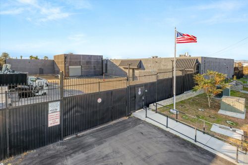 44211 Yucca Ave, Lancaster, CA, 93534-4495 | Card Image