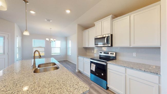 173 Creekfall Rd, House other with 4 bedrooms, 3 bathrooms and 2 parking in Burnet TX | Image 4