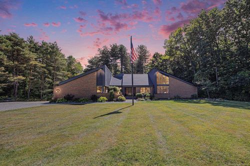 5220 Nardoni Ln, Dryden, MI, 48428-9356 | Card Image