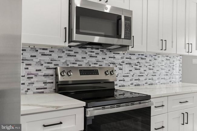 7517 Todd Pl, House other with 5 bedrooms, 3 bathrooms and null parking in MANASSAS VA | Image 24