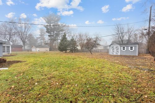 947 Lovell Ave W, Roseville, MN, 55113-4446 | Card Image