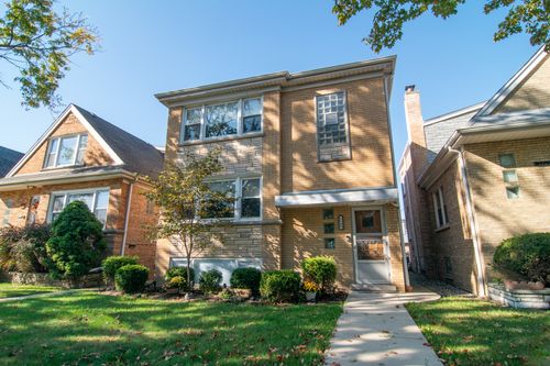5548 N Major Avenue, Chicago, IL, 60630 | Card Image