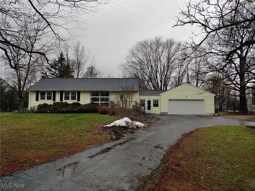 13038 Woodin Road, Chardon, OH, 44024 | Card Image