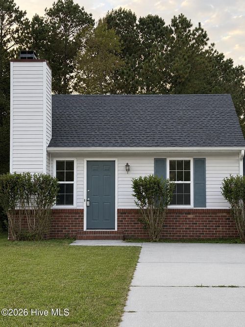 104 Glenside Ct, Midway Park, NC, 28544-1662 | Card Image