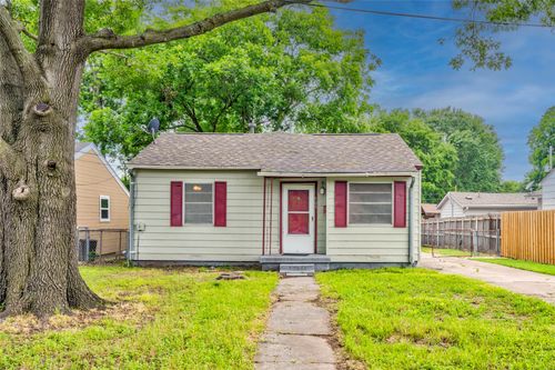 509 Walnut Dr, Mesquite, TX, 75149-4036 | Card Image