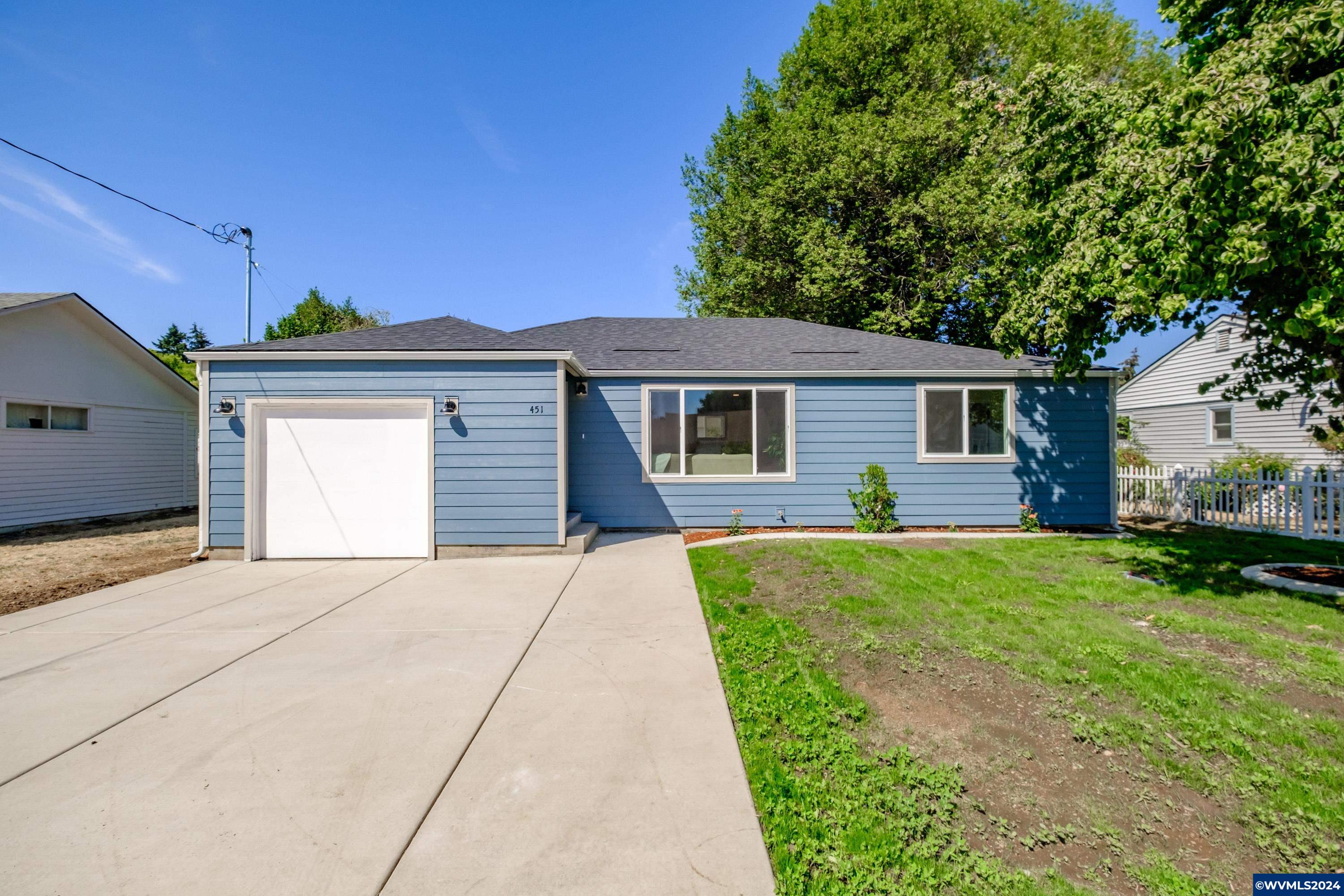 D St, Lebanon, OR 97355