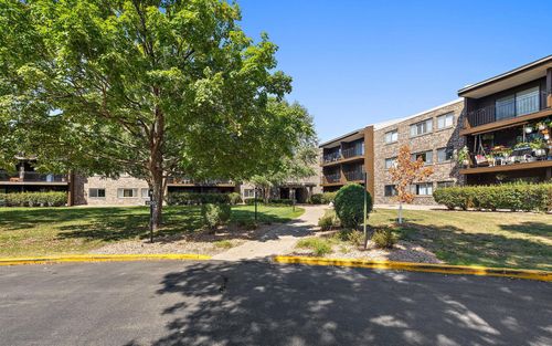 109-4100 Parklawn Ave, Edina, MN, 55435-4694 | Card Image