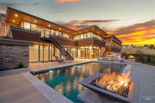 146 W Skylark Dr, Boise, ID, 83702-2921 | Card Image
