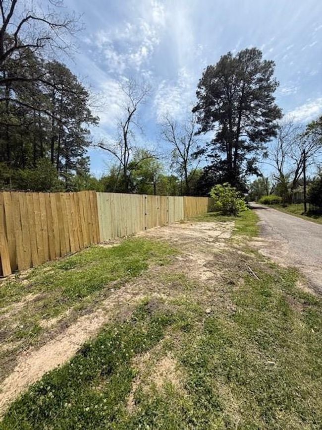 1100 Maple St, House other with 3 bedrooms, 2 bathrooms and null parking in Winnfield LA | Image 34