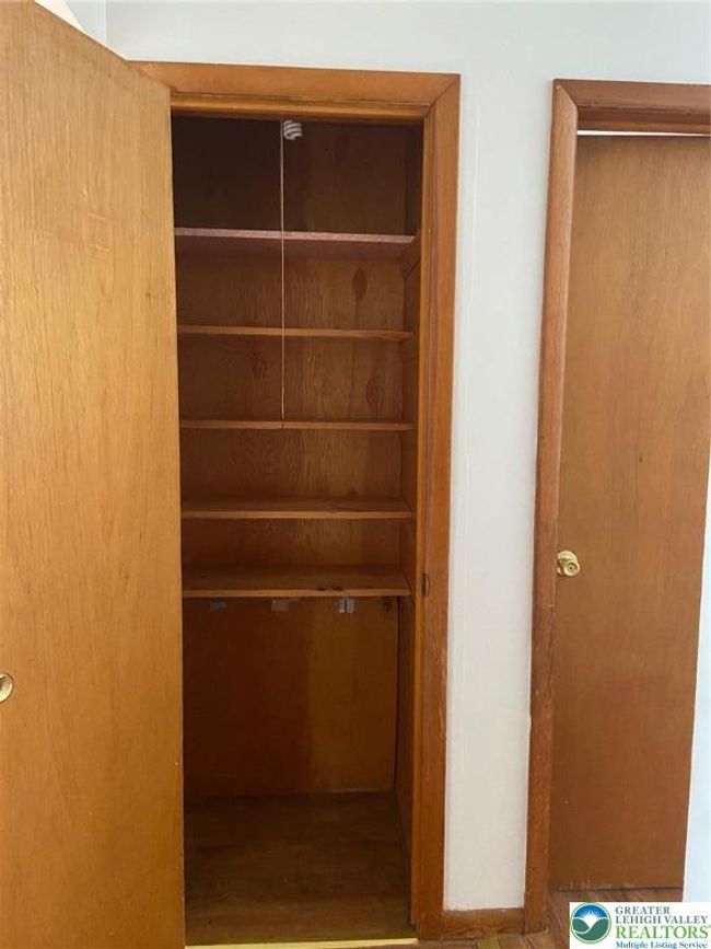 APT-2ND - 232 W Catawissa St, Condo with 2 bedrooms, 1 bathrooms and null parking in Nesquehoning PA | Image 7