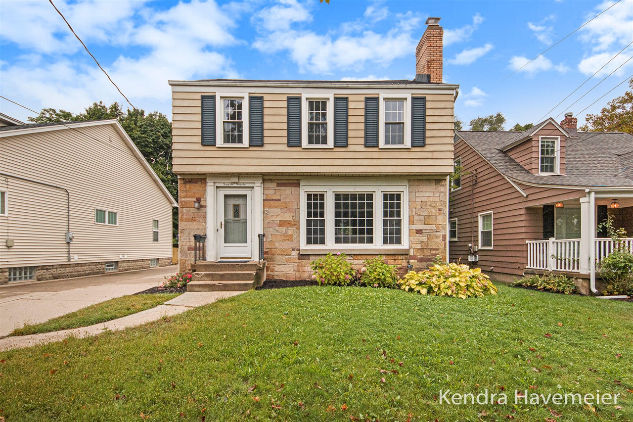 Paris Ave, Grand Rapids, MI 49507
