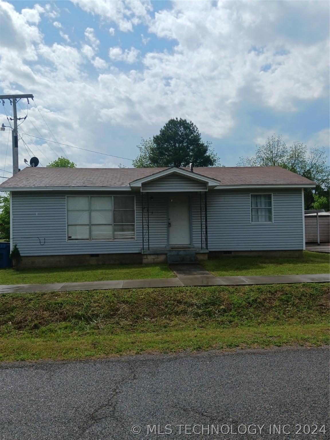 2nd St, Wilburton, OK 74578