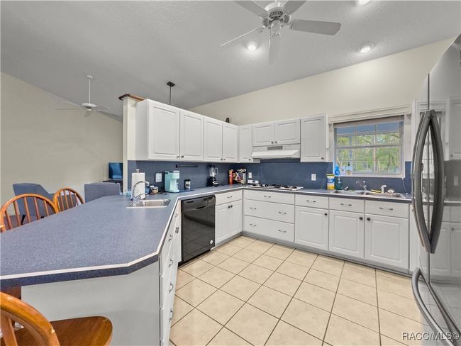 10 Patricia Rd, House other with 3 bedrooms, 3 bathrooms and 2 parking in Yankeetown FL | Image 7