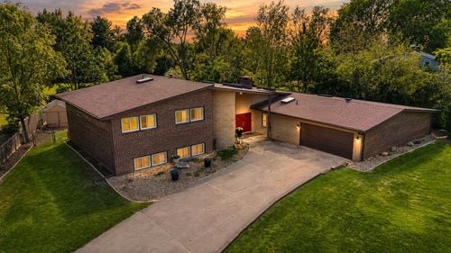 1259 Sherwood Dr, Valparaiso, IN, 46385 | Card Image
