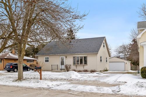 1135 N 27th Street, Sheboygan, WI, 53081 | Card Image