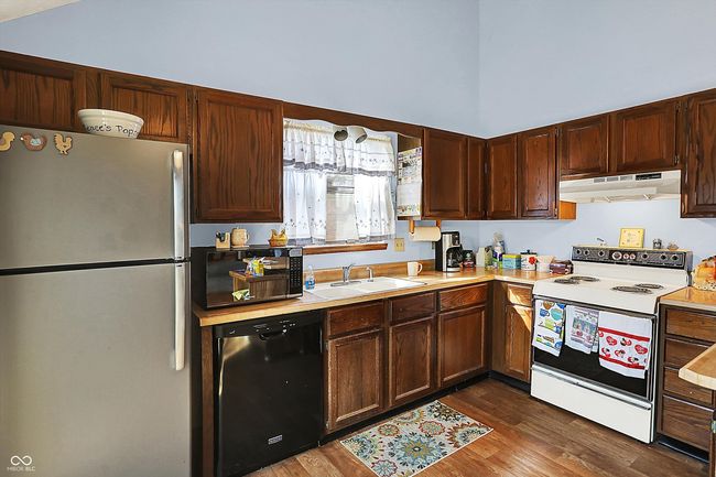 8539 Chateaugay Dr, House other with 3 bedrooms, 2 bathrooms and null parking in Indianapolis IN | Image 16