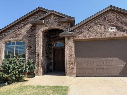 6705 Victory Pkwy, Midland, TX, 79706-3171 | Card Image