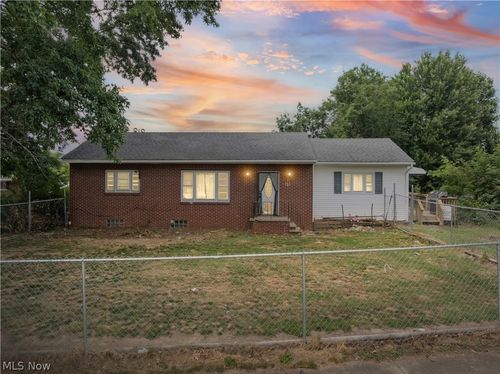 121 E Ralston Ave, Akron, OH, 44301-2901 | Card Image