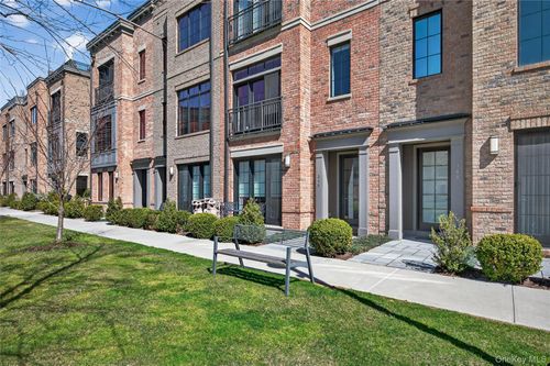 348 Horseman Blvd, Sleepy Hollow, NY, 10591-2958 | Card Image