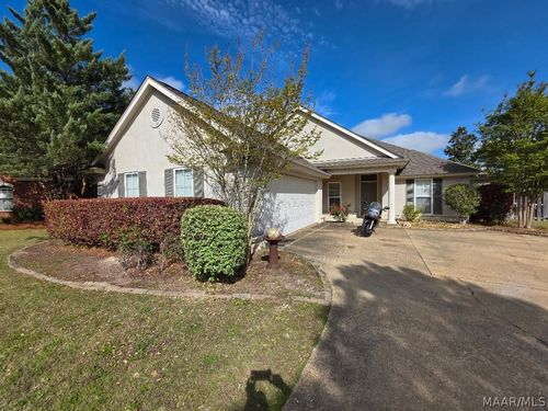 9354 Wrens Way, Montgomery, AL, 36117-8420 | Card Image