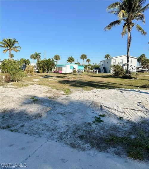 11300 Azalea Ln, Ft Myers Bch, FL, 33931-3199 | Card Image