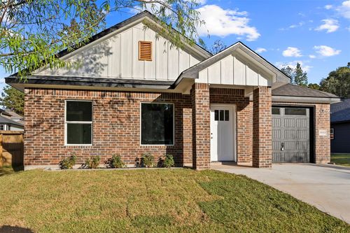 15123 Arrowhead Loop E, Willis, TX, 77378-3607 | Card Image