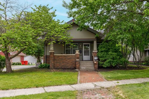 818 Northwestern Ave, Ames, IA, 50010-5816 | Card Image