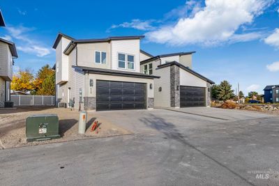 622/624 Cheri Ct., Home with 6 bedrooms, 6 bathrooms and 6 parking in Kimberly ID | Image 3