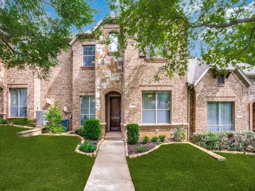 1402 Hampton Rd, Grapevine, TX, 76051-6654 | Card Image