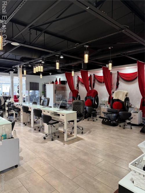 5460 Schaefer Rd, Dearborn, MI, 48126-3223 | Card Image