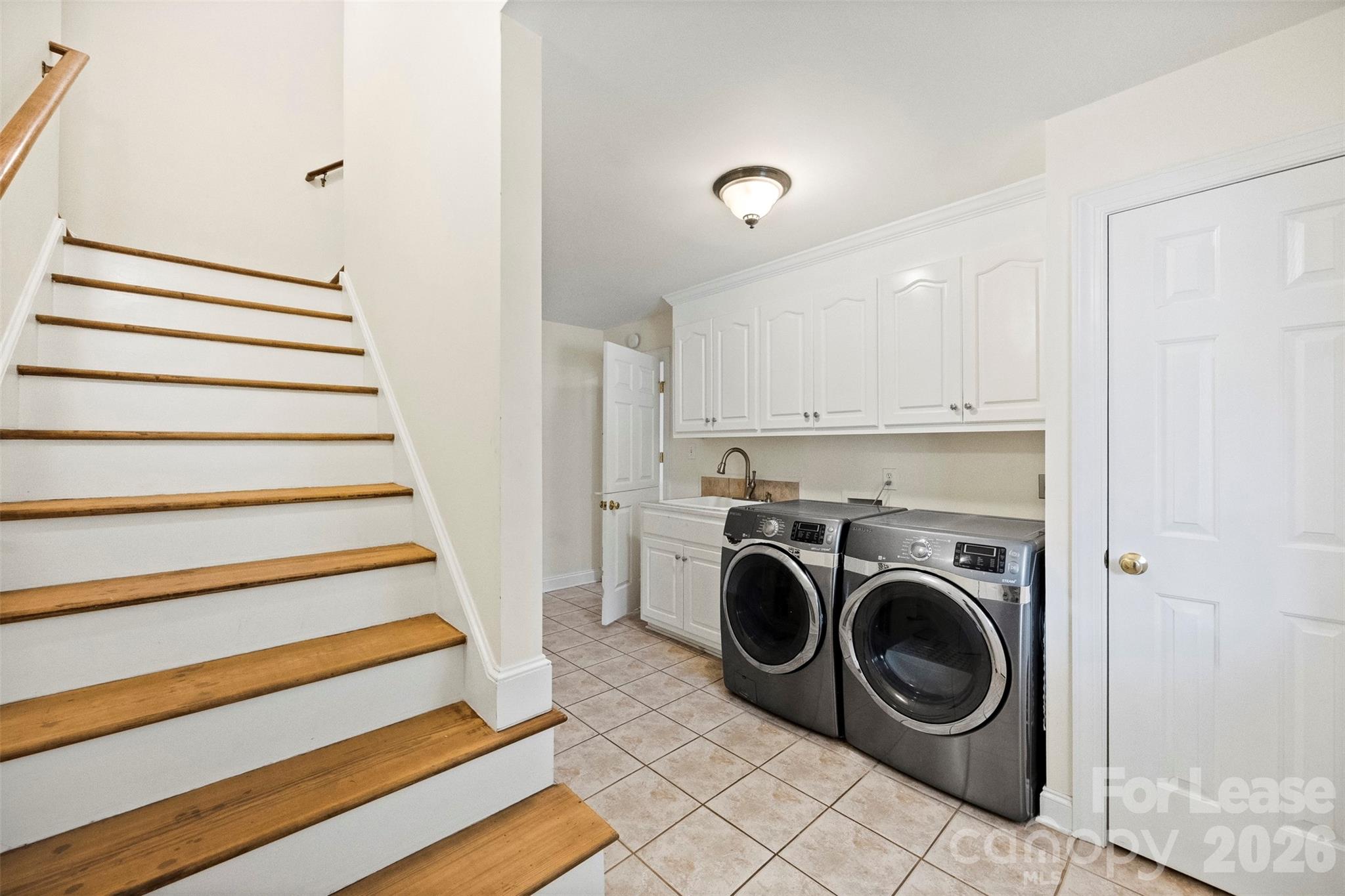 Residential Lease in Wingate 5