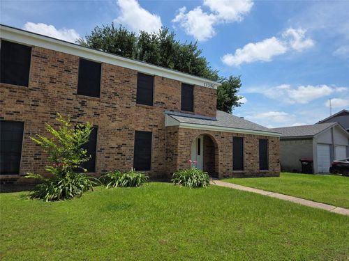 11350 Raven View Dr, Houston, TX, 77067-3304 | Card Image