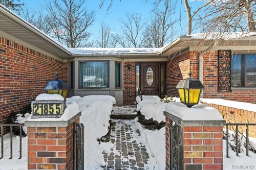 21855 Heatherbrae Way S, Novi, MI, 48375-4921 | Card Image