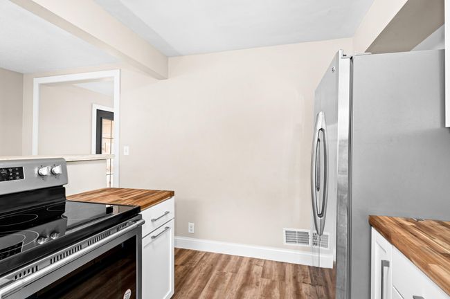 8thSt-Interior-3.jpg | Image 4