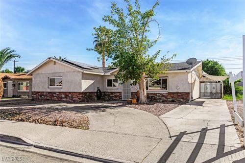 2013 Balzar Ave, North Las Vegas, NV, 89032-3500 | Card Image