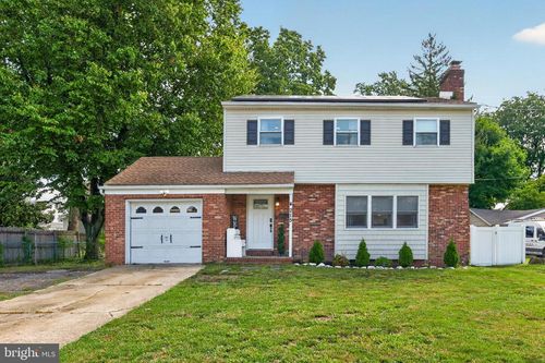 215 Harrison Ave, BLACKWOOD, NJ, 08012-3021 | Card Image