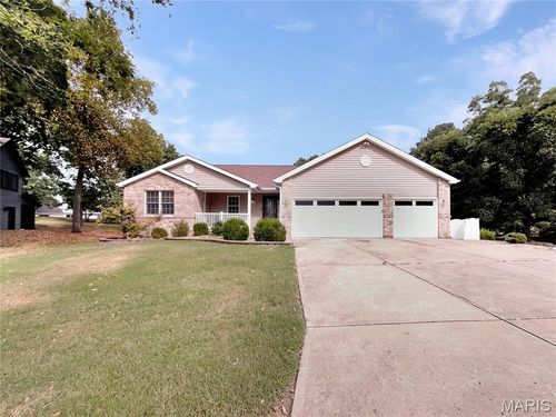 2 Royale Dr, Lake St Louis, MO, 63367-1222 | Card Image