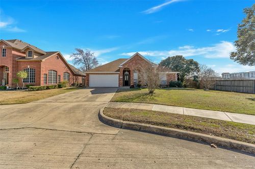 5700 Kelly Court, Haltom City, TX, 76137 | Card Image