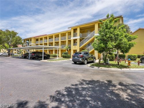1331-8284 Key Royal Cir, NAPLES, FL, 34119-6813 | Card Image