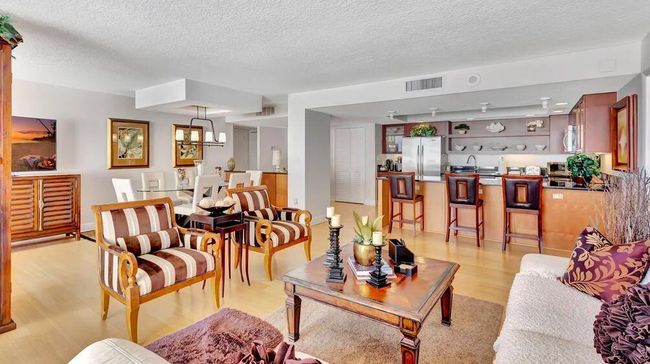 APT-1-905 - 4200 N Ocean Dr, Condo with 2 bedrooms, 2 bathrooms and null parking in Riviera Beach FL | Image 7