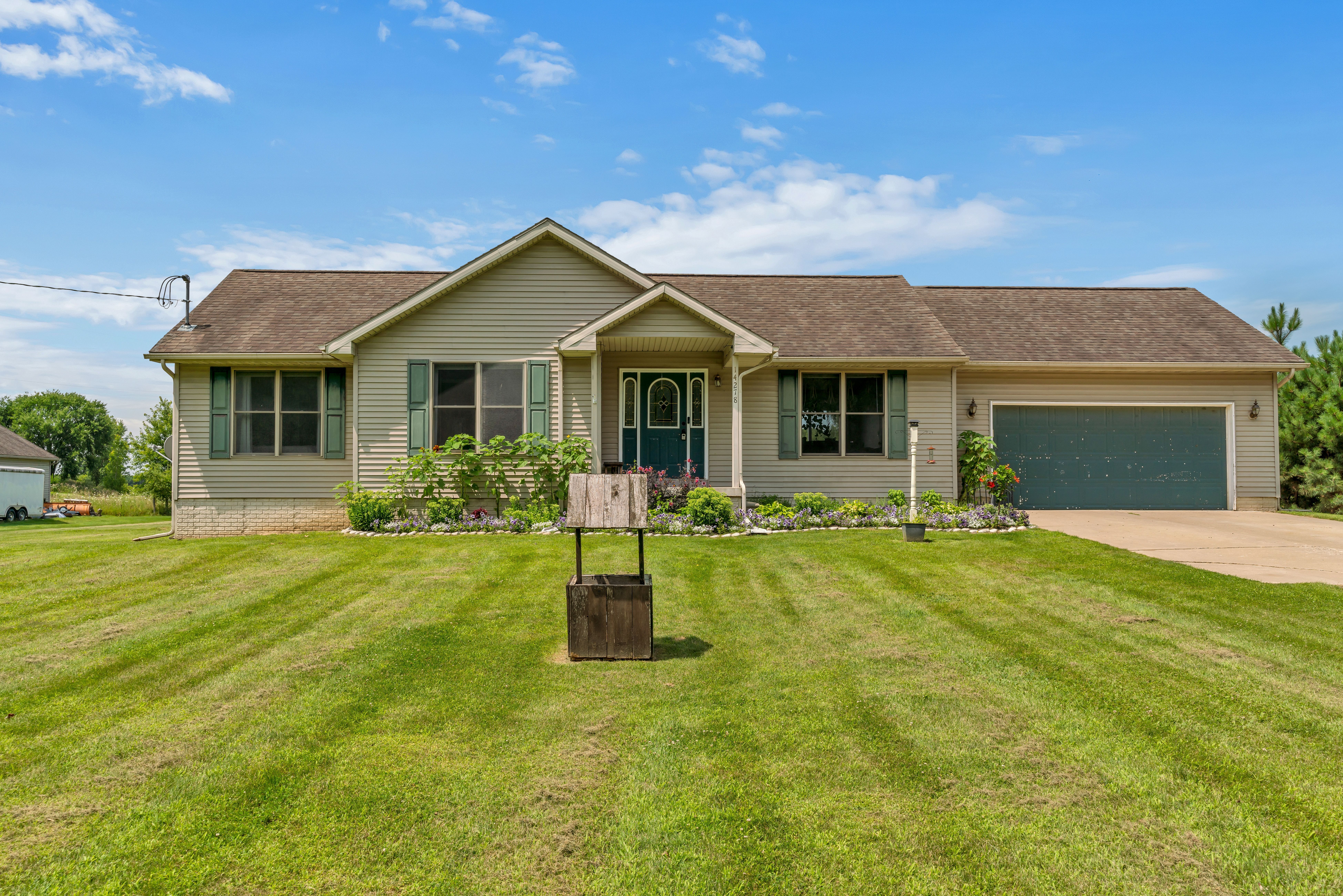 Mccaslin Lake Rd, Linden, MI 48451