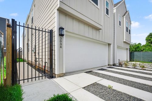 3034 Bremond St, Houston, TX, 77004-1852 | Card Image