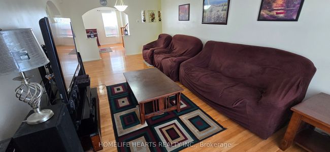 35 Triple Crown Dr, House other with 5 bedrooms, 3 bathrooms and 3 parking in Brampton ON | Image 8
