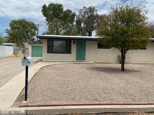 1832 N Woodland Ave, Tucson, AZ, 85712-3649 | Card Image