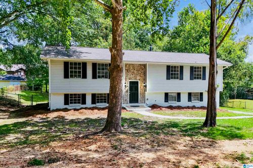 533 Crosscreek Trl, PELHAM, AL, 35124-1652 | Card Image